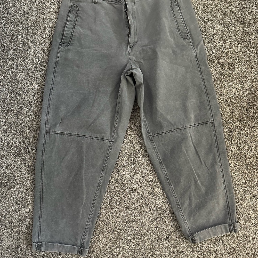 Old Navy Gray Cargo Pants Versatile Style